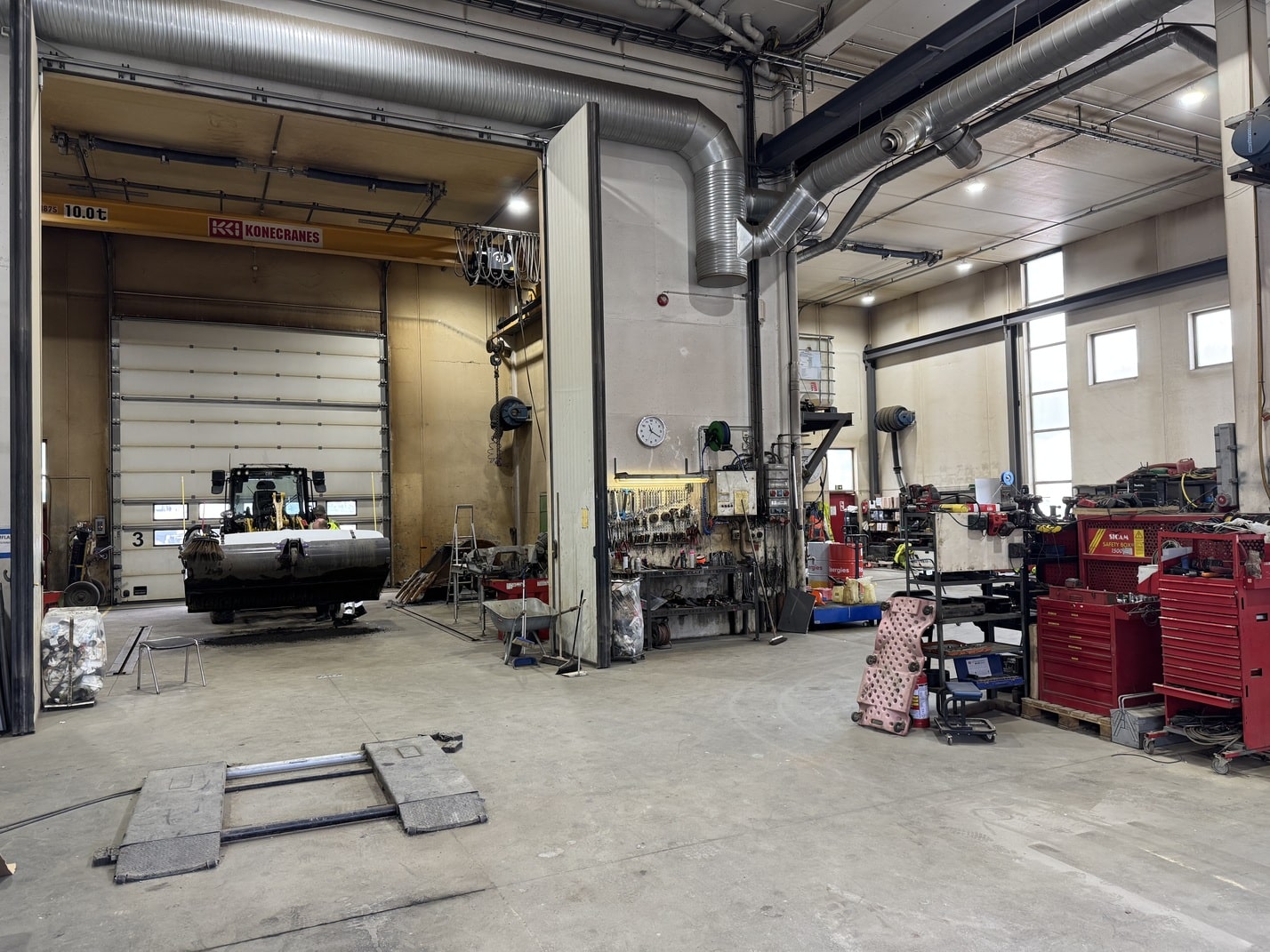 Møt: Aurstad Maskinutleige og verkstaden vår 7