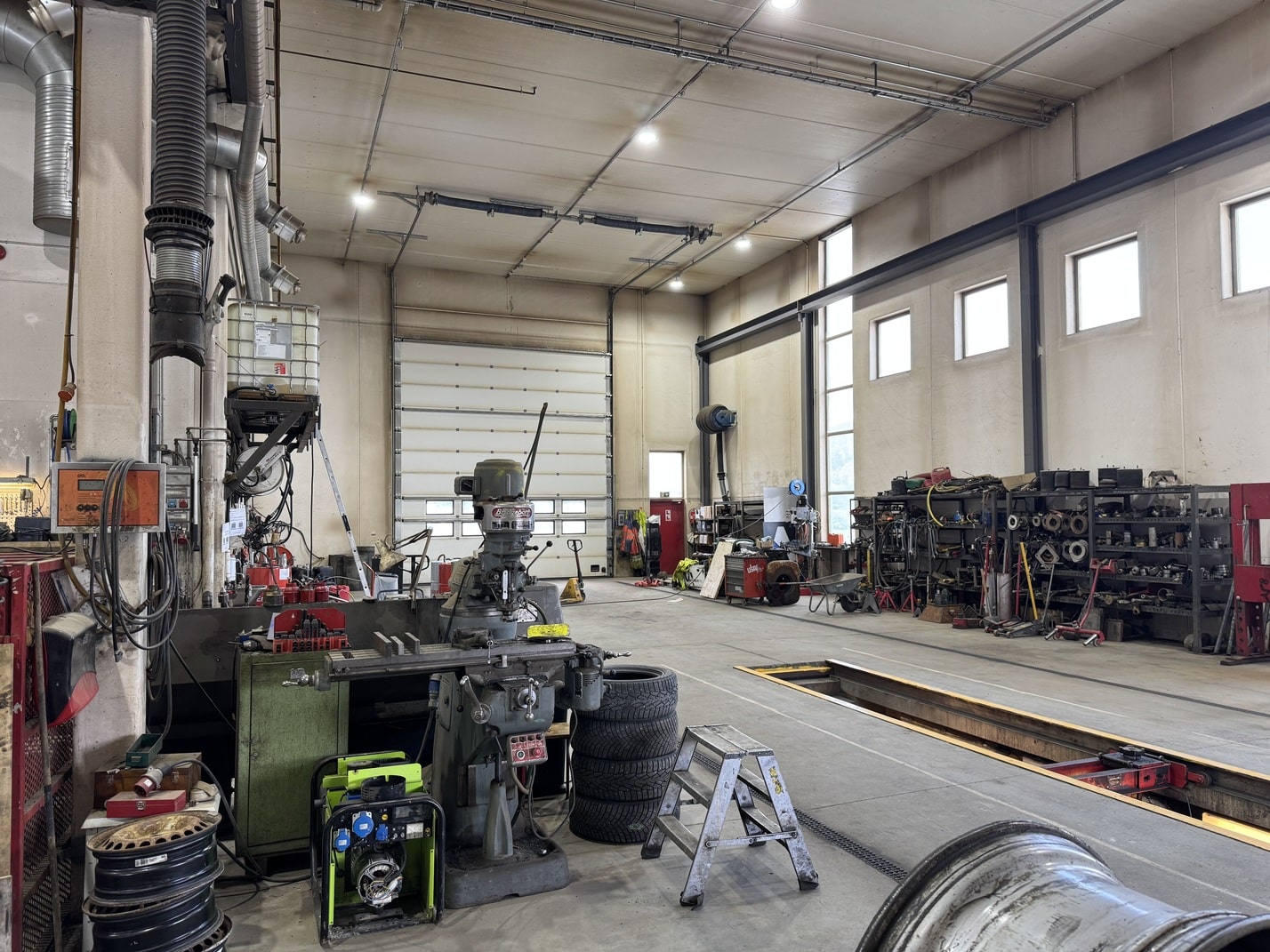 Møt: Aurstad Maskinutleige og verkstaden vår 6