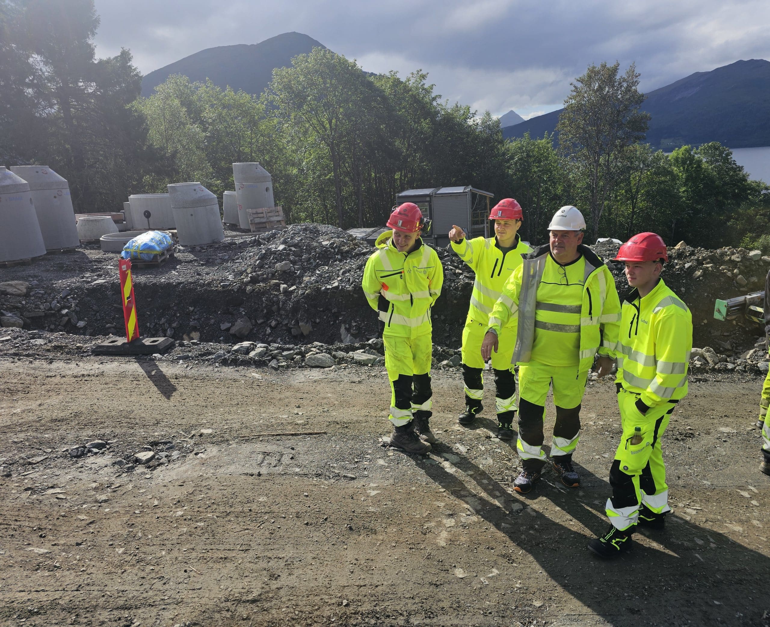 Tre nye lærlingar godt i gang hos Aurstad 1